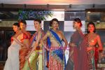 Dipannita Sharma at Tanishq fashion show in Bandra on 8th Sept 2010 (16).JPG